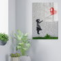 Wallity Cuadro Decorativo de Vidrio Templado Banksy 30 x 45 cm